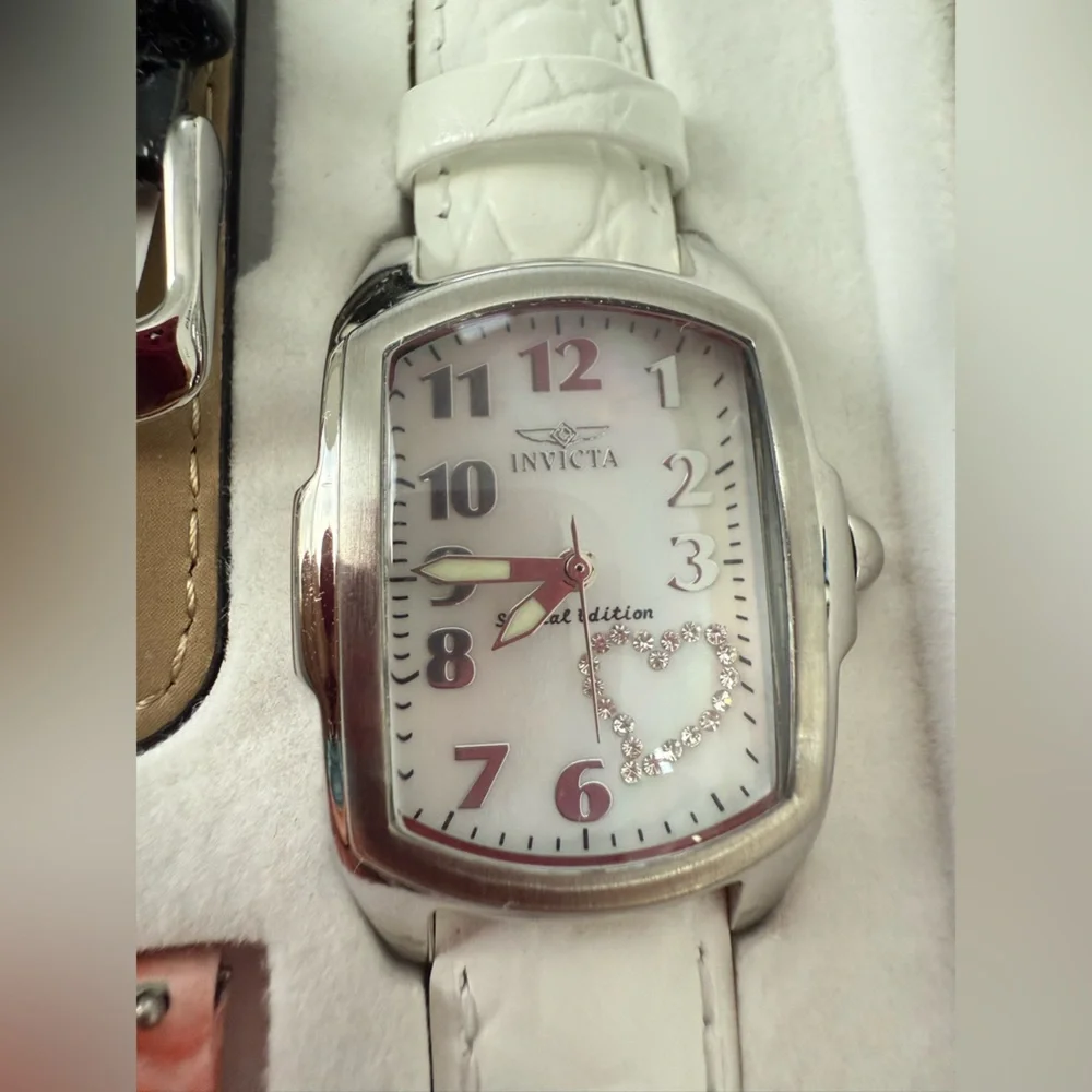 Invicta Lupah special edition watch with interchangeable leather strap